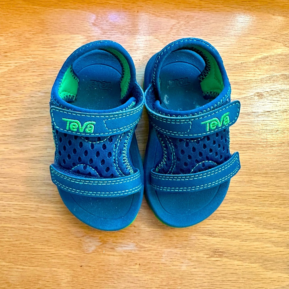 Teva Sandals Toddler Size 5